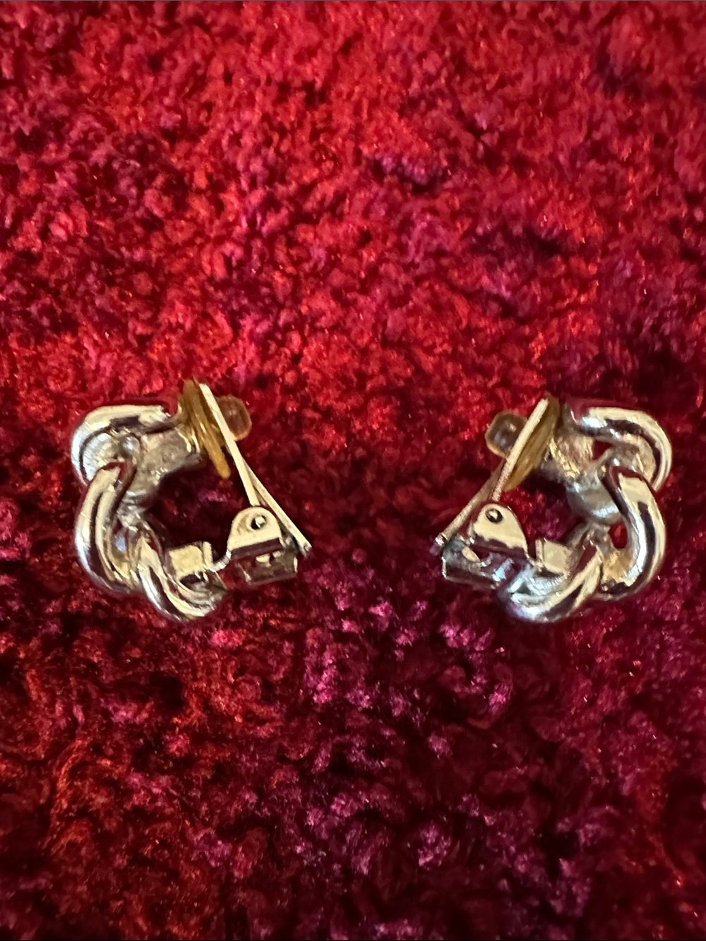 Christian Dior Twisted Knot Clip-On Earrings in Shiny Silver Tone - Picture 3 of 6